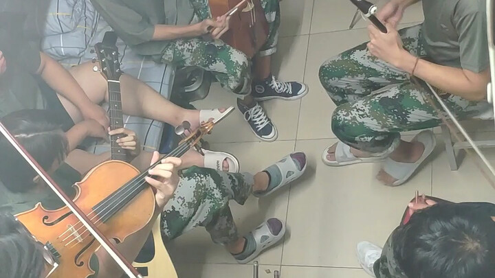 Orkestra Musik Rakyat Universitas Minzu Tiongkok – “Jembatan Anhe”