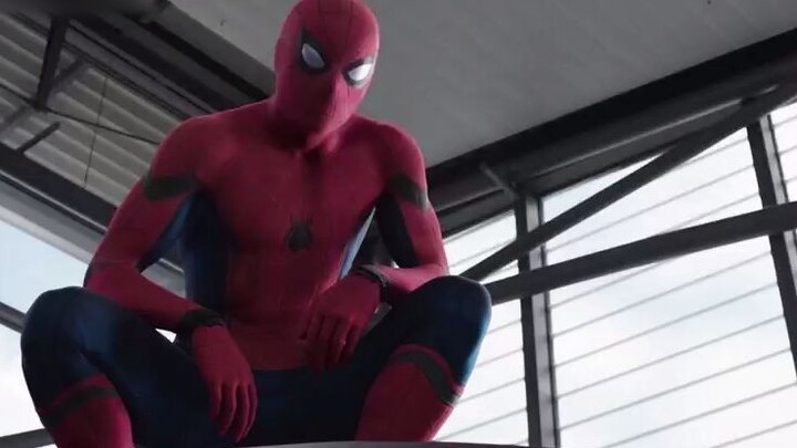Cái quái gì thế này? Captain America thậm chí còn không thể chống lại cánh tay vibranium của Winter 