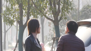ฉันวางชิ้นแห่งความรักไว้บนกระจกรถของน้องสาว