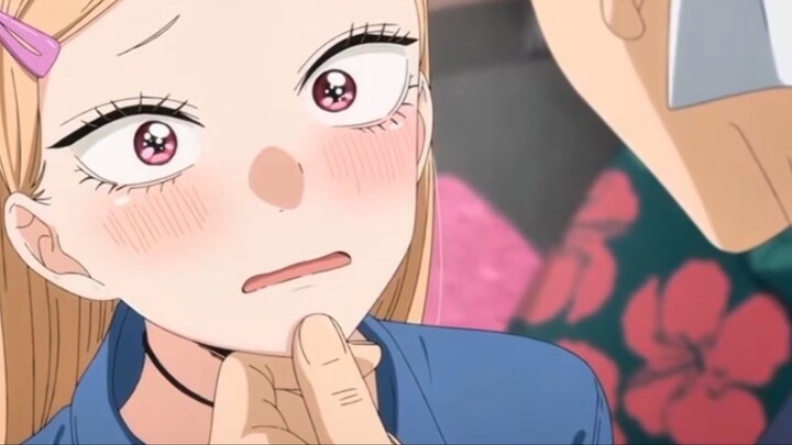 Tatapan nya buat ayang salting!? ☺