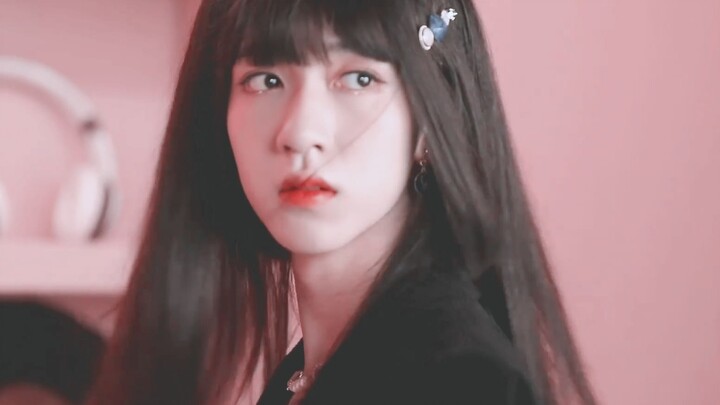 [He Junlin] [Cross-dressing] This really is a boy.