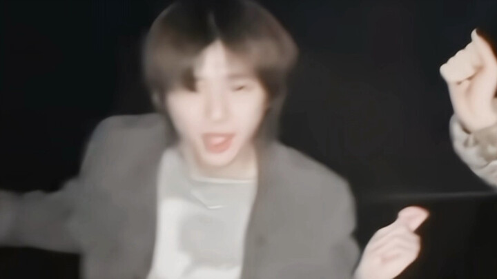 【تدريب المالك】تحدي السباغيتي مع جوهون: لا أستطيع الخروج من هذا الفيديو! 😭😱