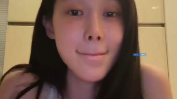“สถานะไอดอลนั้นมีการเสแสร้งและการปิดบังอยู่มากทีเดียว”