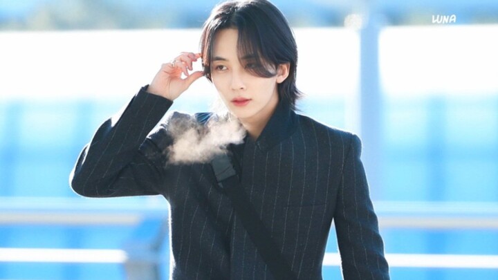 Từ cô gái sói nhỏ đến Wednesday: Sự thay đổi của Yoon Jung Han (bushi) Hani Hey đến Yoon Jung Han