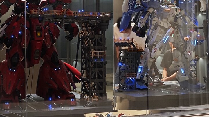 ông chủ! Gundam khổng lồ của bạn đã đến! Hội nhập nhập vai, giấc mơ tột cùng của Jiao Lao? Bạn vẫn c