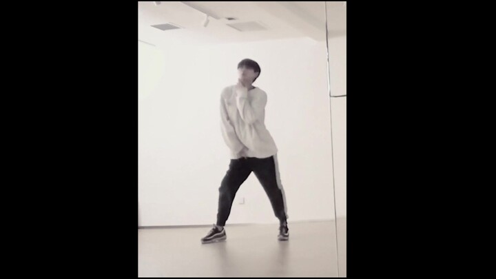 【Yao Chen】Gunakan Lip&Hip HyunA untuk membuka tarian girl grup Yao Chen (Awei meninggal lagi)