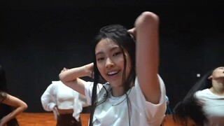 NewJeans new song Attention dance practice studio two versions collection!