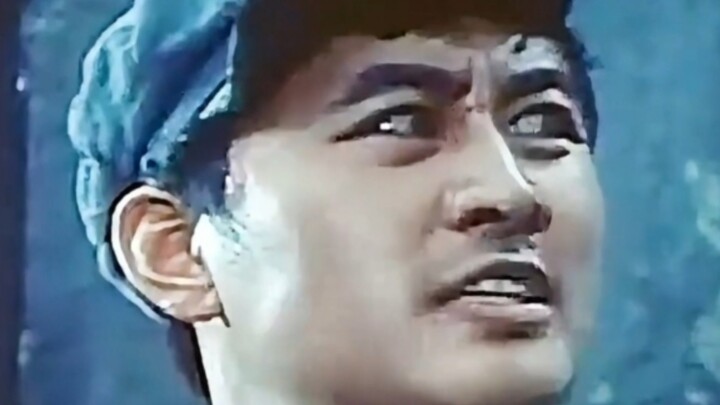 “ชนชั้นกรรมาชีพนำทุกสิ่ง นี่คือคำสั่งสูงสุด!”