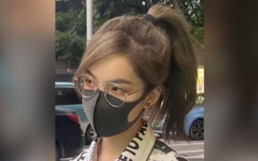 Why do boys like high ponytails?