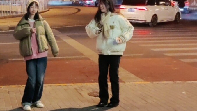 First snow, of course we have to dance Lover