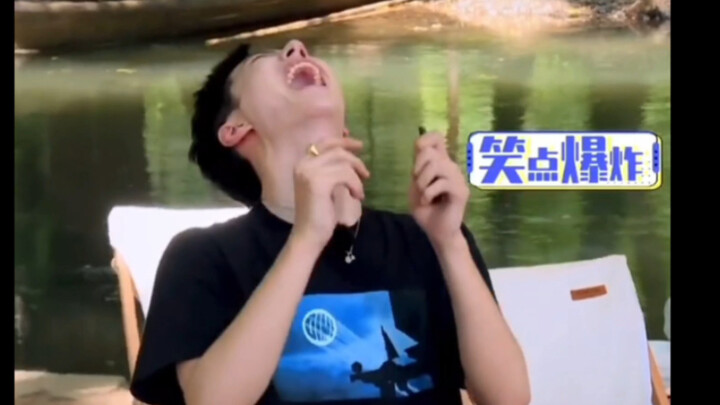 Someone who hits Wang Yibo’s funny bone perfectly! They’re about to make the kid laugh so hard they’