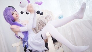 “Kakak... Ingin belajar lebih banyak tentang unicorn?” [Azur Lane Cosplay]