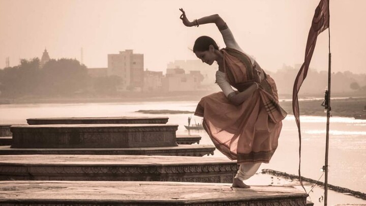 The magic of melody, the beauty of movement