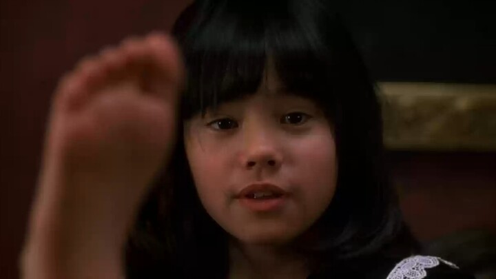 ركلة أمامية من الأخت الكبرى