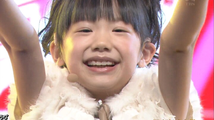 Super adorable dopamine mini dress edition gyugyugyu (almost lost my balance) #AinaAshida #AinaAshid