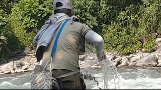 cast netting in Nepal | himalayan trout fishing with handmade cast net |