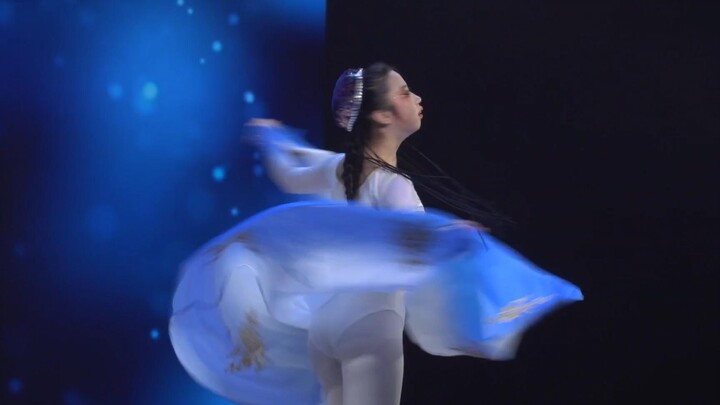 رقصة الشباب الوطنية «السماء الزرقاء»