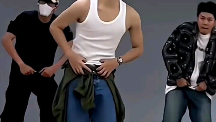 GEMINI NORAWIT DANCING TO 3D! HE WAS INSANE FOR THIS π