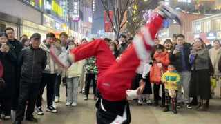 街舞表演放个大招 各种旋转秀起来