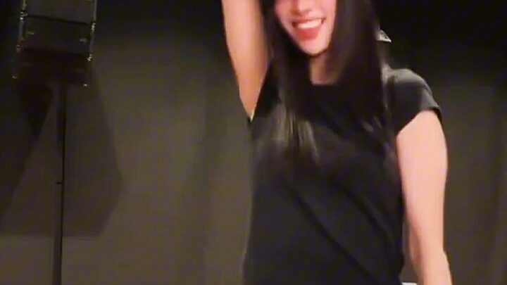 【ลูยุนอา】ปี 2026 แล้วยังร้องเพลง Bad Girl Good Girl อยู่อีกเหรอ? เวอร์ชันร้องสดมาแล้ว! 404 หัดร้องสด