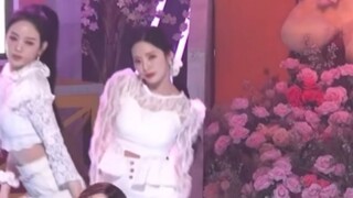 Kalau rambutmu jelek, tolong jangan lakukan tarian ini/Sakit hanya melihatnya/Fromis_9 - DM