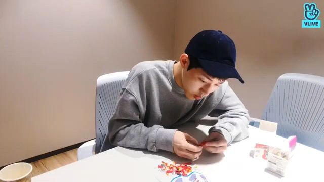 Vlive Day6 Dowoon Lego