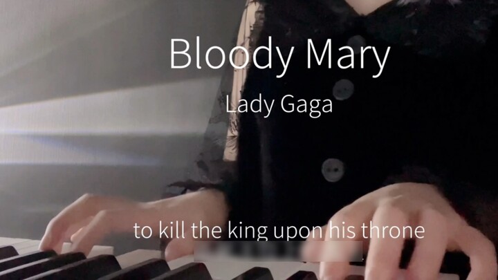 ฉันเล่นเพลง "Wednesday" ในวันที่สอง ฉันก็เลยร้องเพลง Bloody Mary สั้นๆ