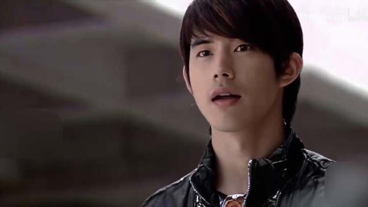 Tân Nam đánh Bắc Miêu dữ dội