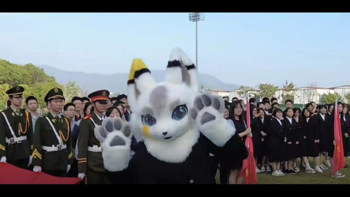 震惊！校运会惊现福瑞!（社死）