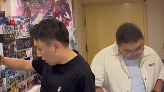 "เบส" บูลกันดั้มรุ่นลิมิเต็ด