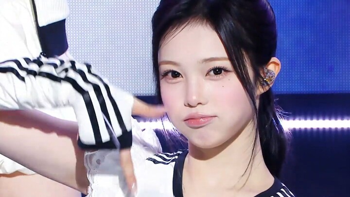 Hearts2Hearts' latest comeback track "RUDE" 260314 performance stage