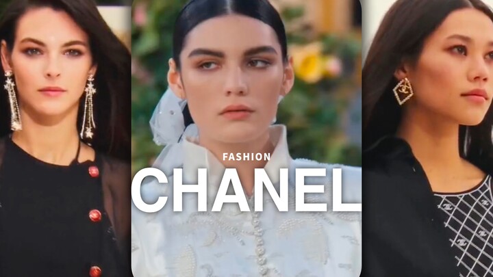 A Look Back at Chanel’s Legendary Runway Shows