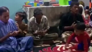 Sebelum lawan monster berdo'a dulu 🤲