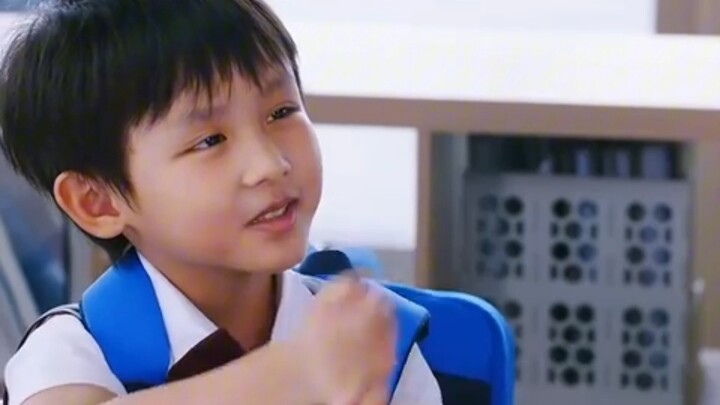 Six years after parting ways, they meet again—only to suddenly have a son!