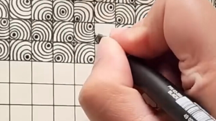 Drawing Lines: Sharpen Your Patience and Fundamentals by Artist @theratalley. Follow me for daily up