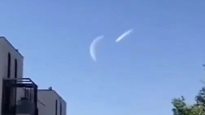 Mặt Trăng lại nổ tung!