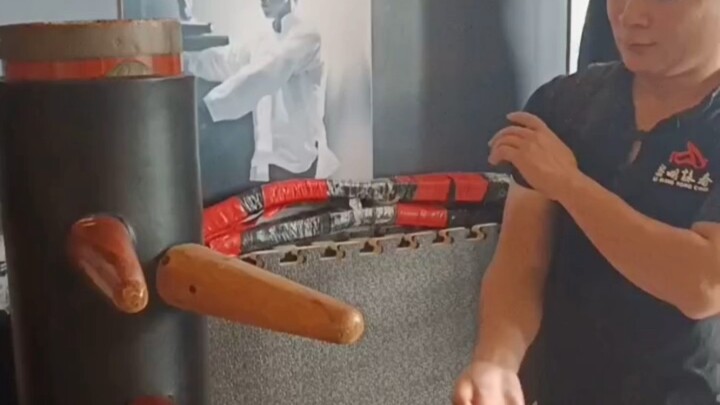 ขอแชร์วิดีโอของลูกศิษย์สักหน่อย ขอบคุณทุกคนที่คอยสนับสนุนเราเสมอมา ขอบคุณค่ะ! “ท่าอันตราย ห้ามเลียนแ