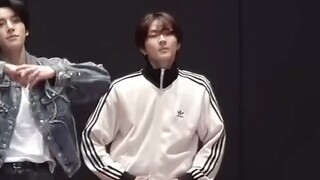 梁祯元恰空舞蹈