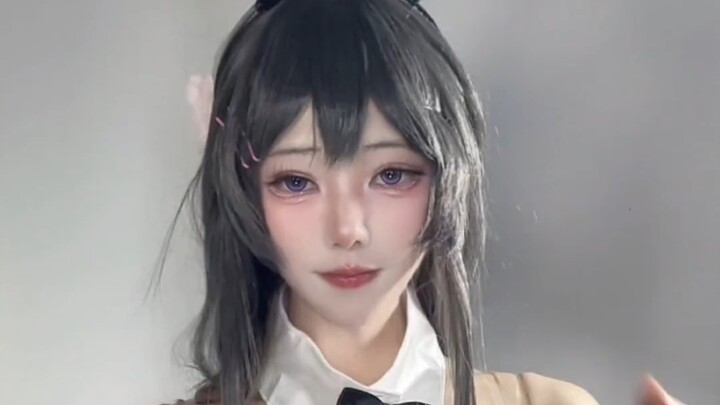 [64/9999] Episode 64 of the 9999 Beauties Collection Plan: Yanyan’s Hug Pillow