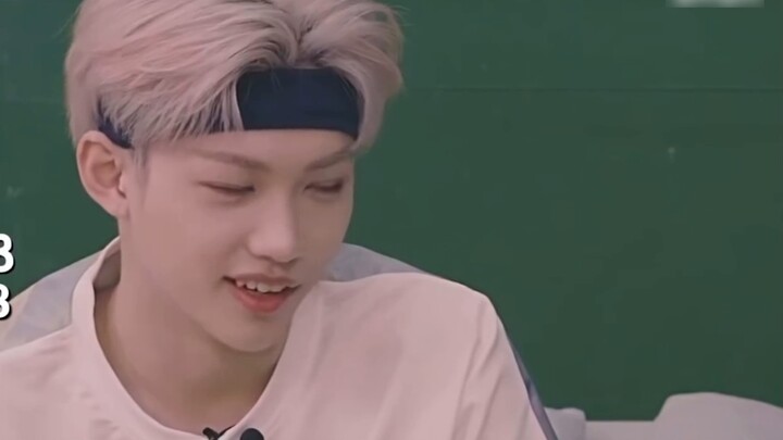 【Stray Kids】4D Tingkah laku membingungkan Lee Min-ho selama 8 menit