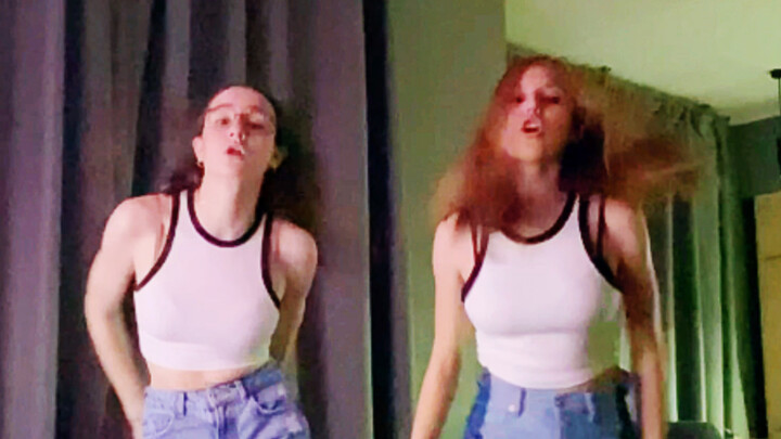 อ๊ะ! เวทมนตร์ล้มเหลว ~ ["Crazy Girl" เวอร์ชั่นรัสเซีย]