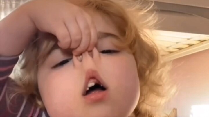 Momen Lucu Menggemaskan Anak-anak di Luar Negeri