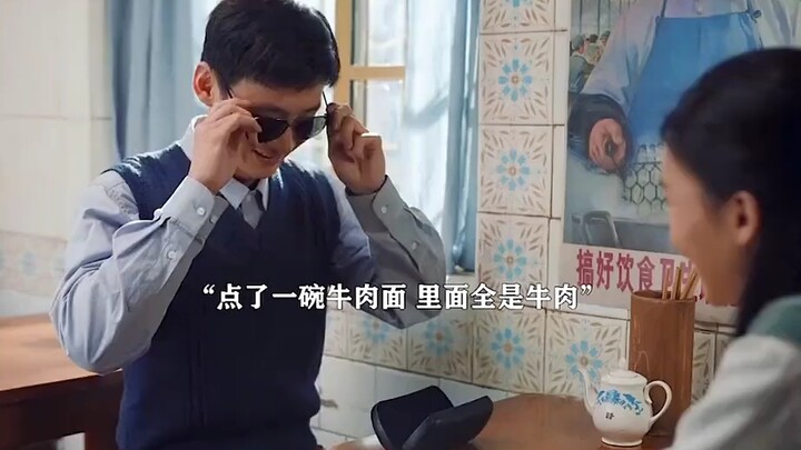 نودلز اللحم البقري مليئة باللحم البقري، وصاحب المطعم كان في الواقع مجرمًا سُجِن من قبل!