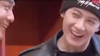 Sumber ramah tas mencolok abang hahahahahahaha