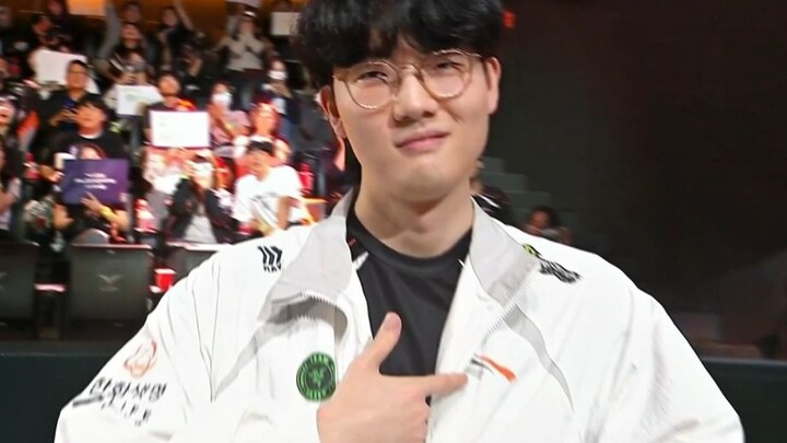 Kepercayaan Diri adalah Puncak Tertinggi