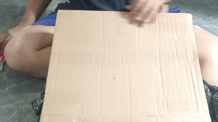 Unboxing electric massage