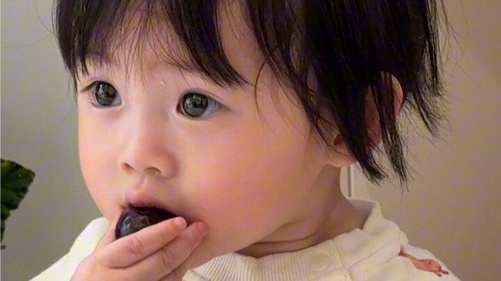 “I never would’ve guessed you’d become my little treasure～”