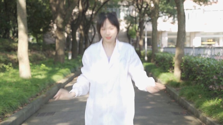 คณะแพทยศาสตร์มหาวิทยาลัย Shanghai Jiao Tong | พี่สาวคนโตมาแล้ว! "รัก 105°C You" 🍪คัดลอก 100%