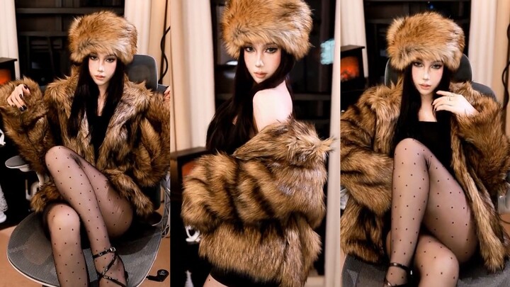 1.10 Live Screen Recording｜Passionate and Wild Slavic Woman