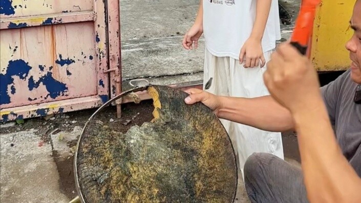 Cái thớt mục nát của ông nội